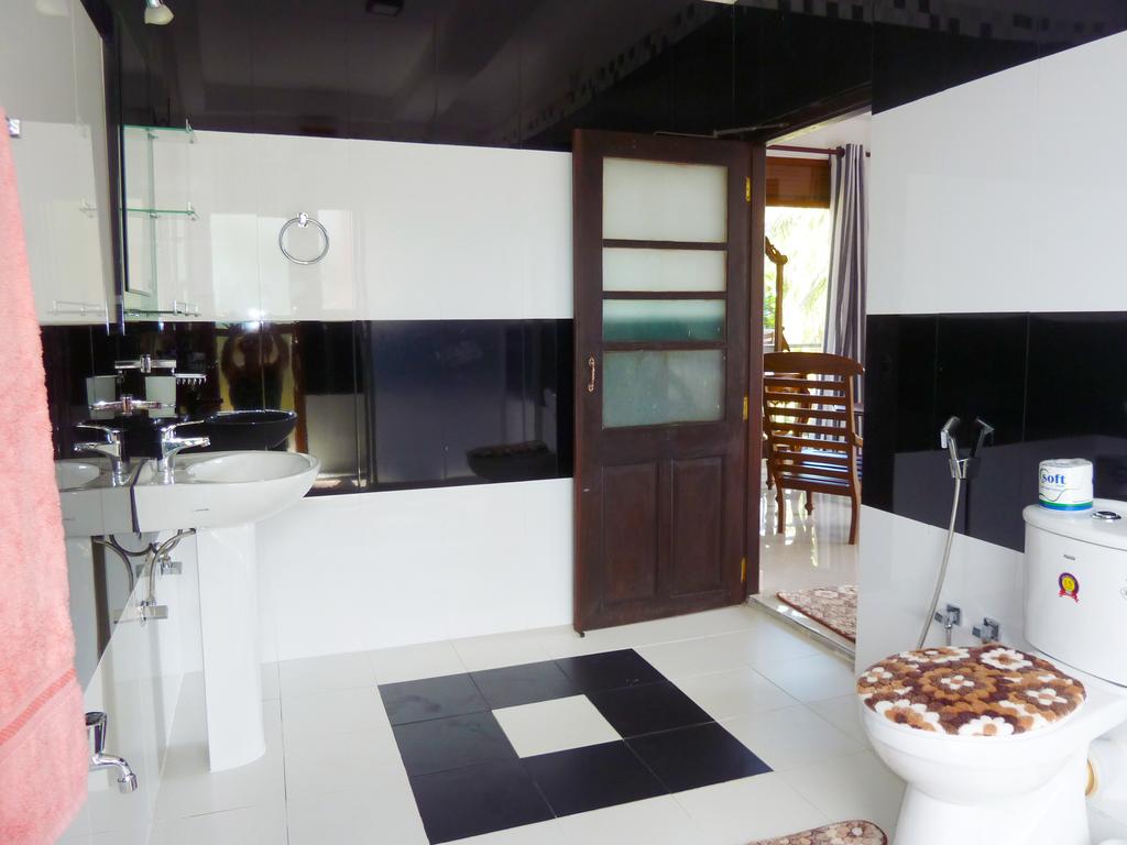 Sea View Deepal Villa 3*, фото 2