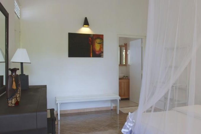 Hug Inn Guest House & Beach Restaurant