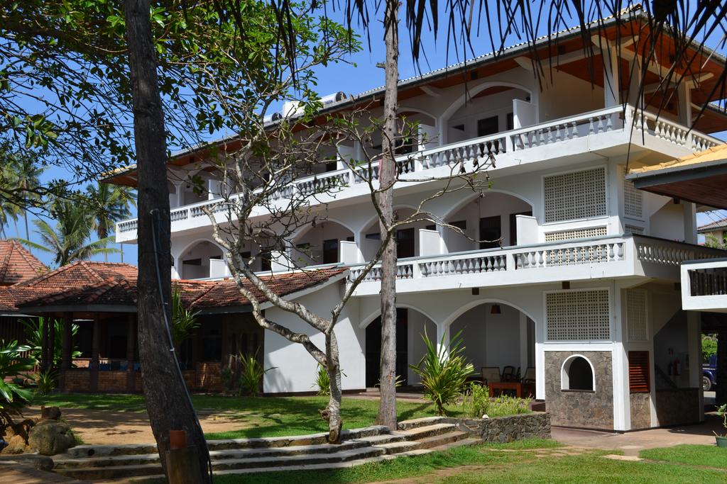 Sri Gemunu Beach Resort 3*, фото 3