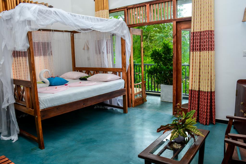 Hotel Bay Watch Unawatuna 3*