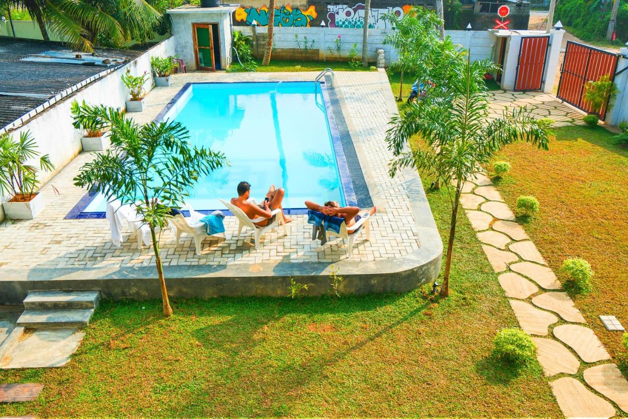 Ocean Bay Surf Resort 2*