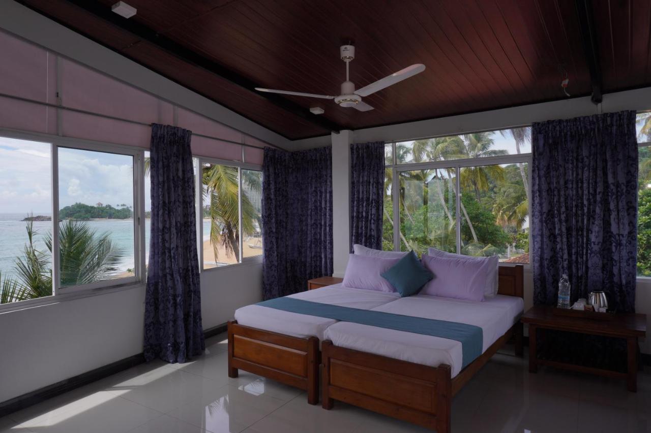 Surf Una Beach Hotel 3*