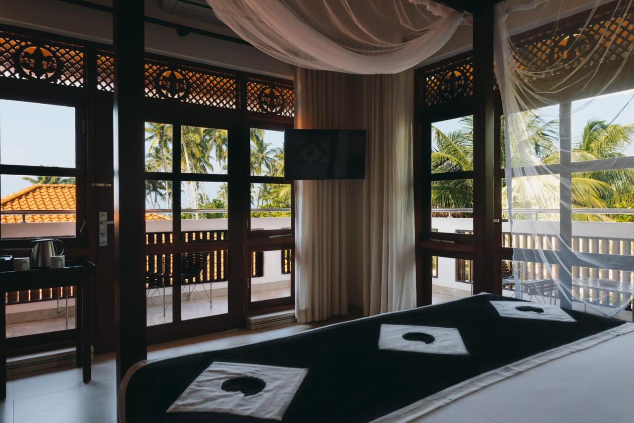 Amal Beach Hotel 3*