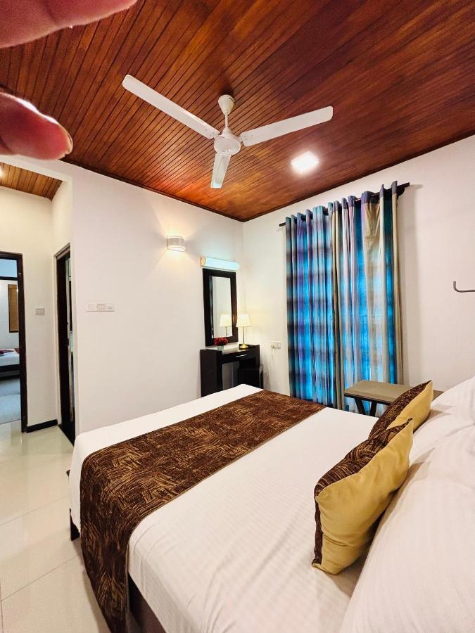 Hikka Villa Ritas 3*