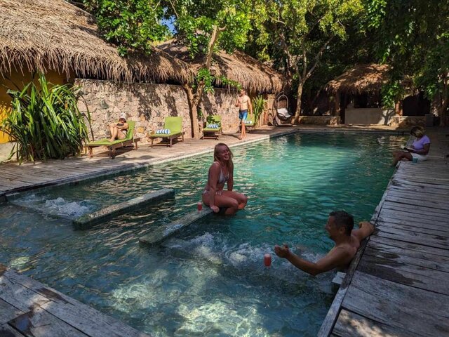 Hiru Resort Inn