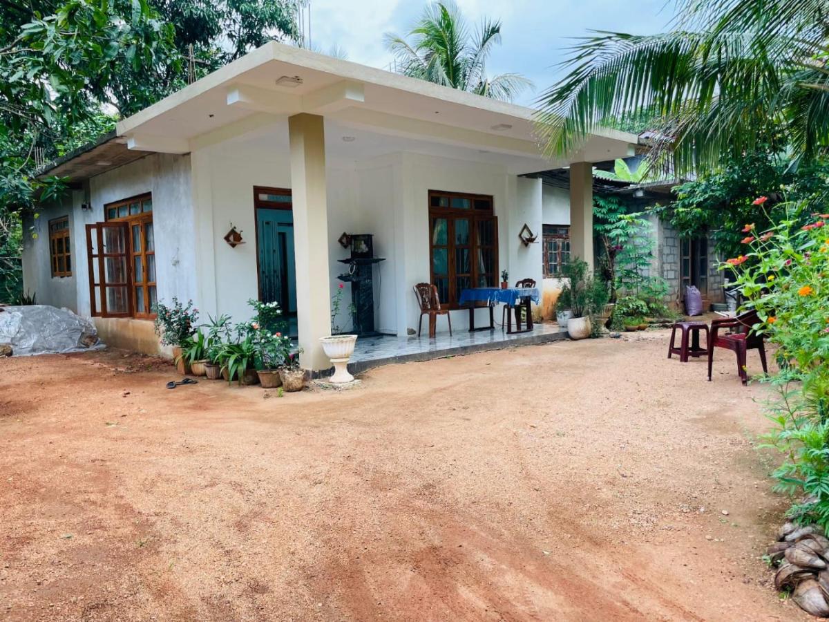 Kumara Guest House & Apartment 2*