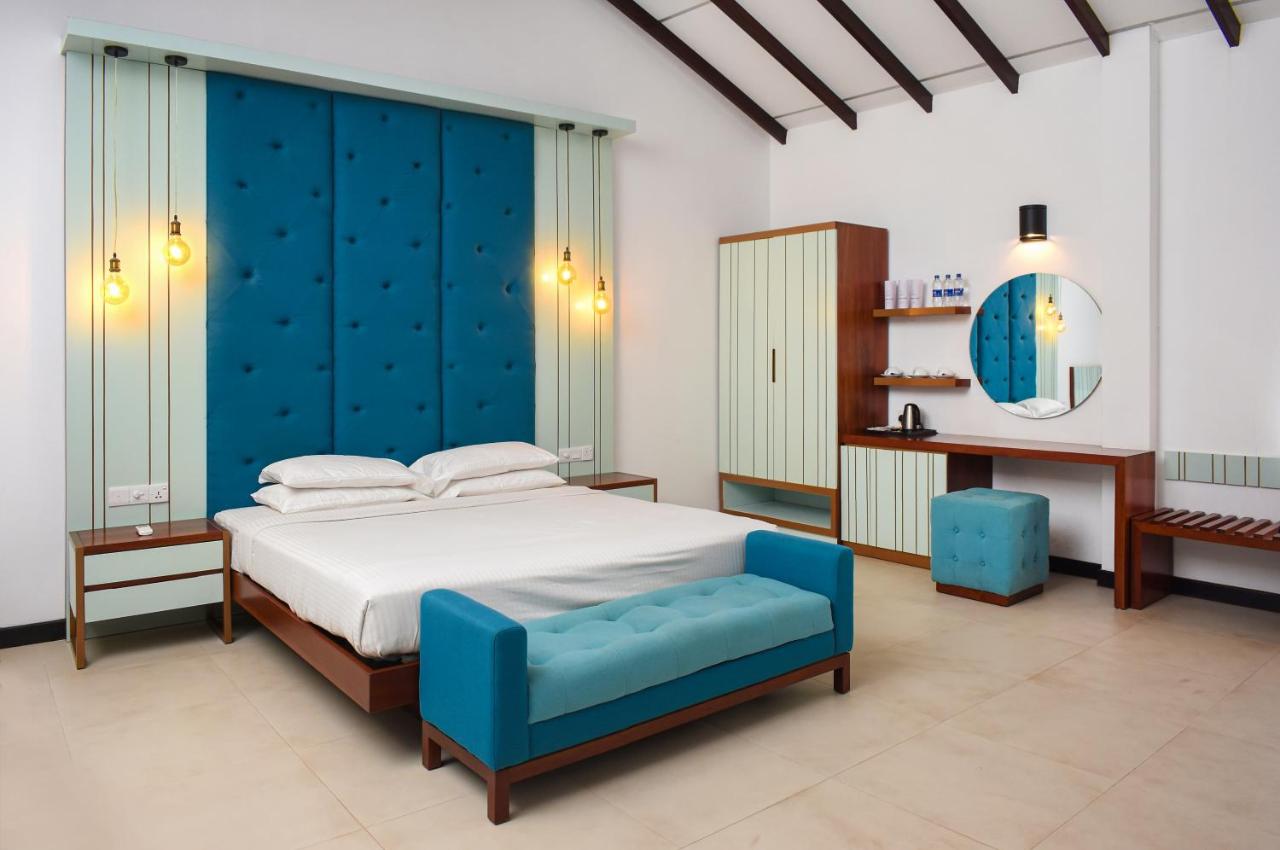 Oasey Beach Hotel 3*