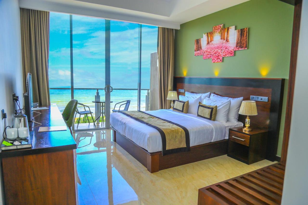 Ruvisha Beach Hotel 4*