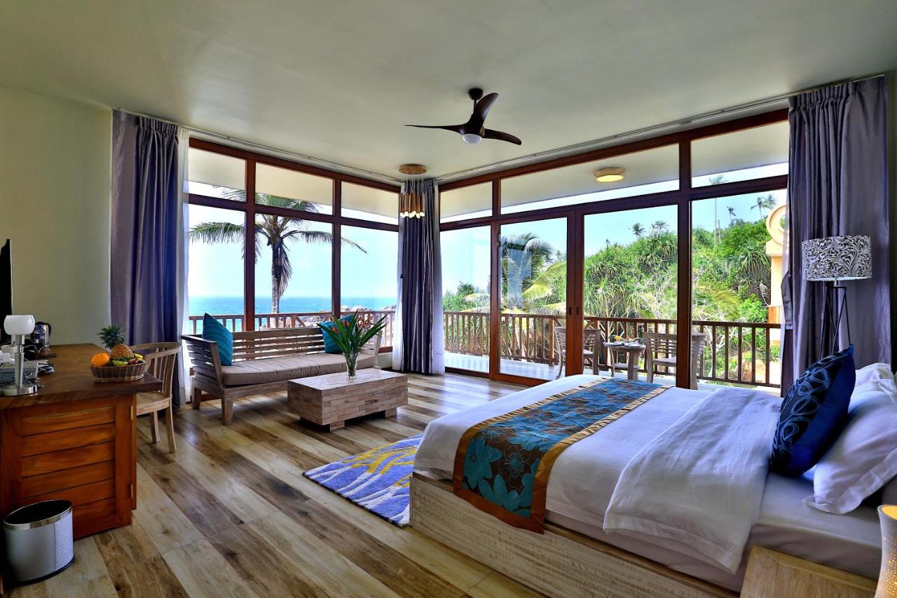 Thaproban Pavilion Waves 5*