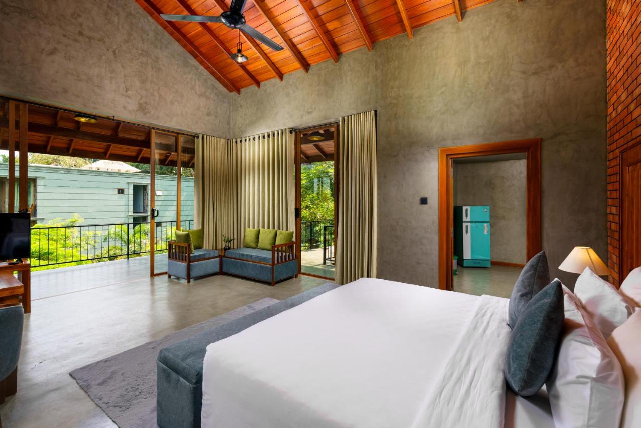 Villa Rumassala Luxury Challets Boutique 5*