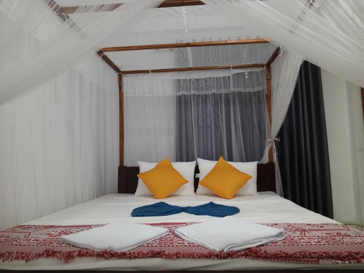 La Villa Unawatuna 2*