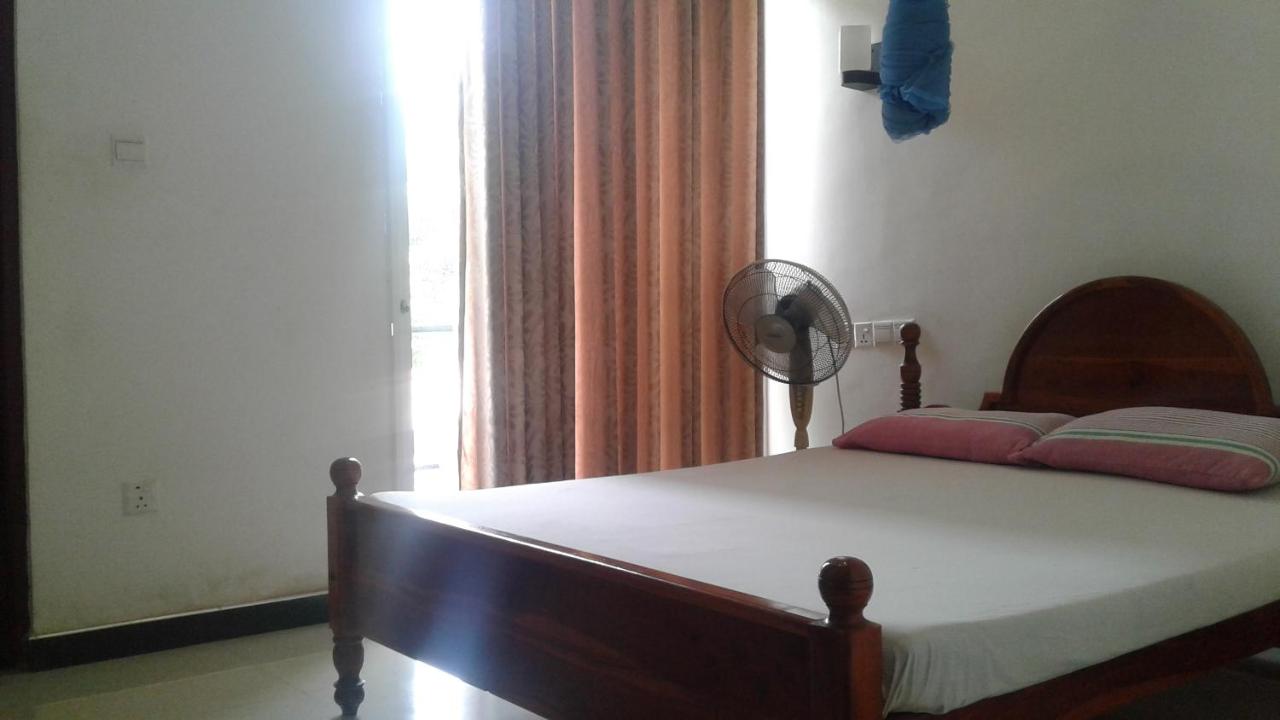 Holiday Inn Unawatuna 2*, фото 11
