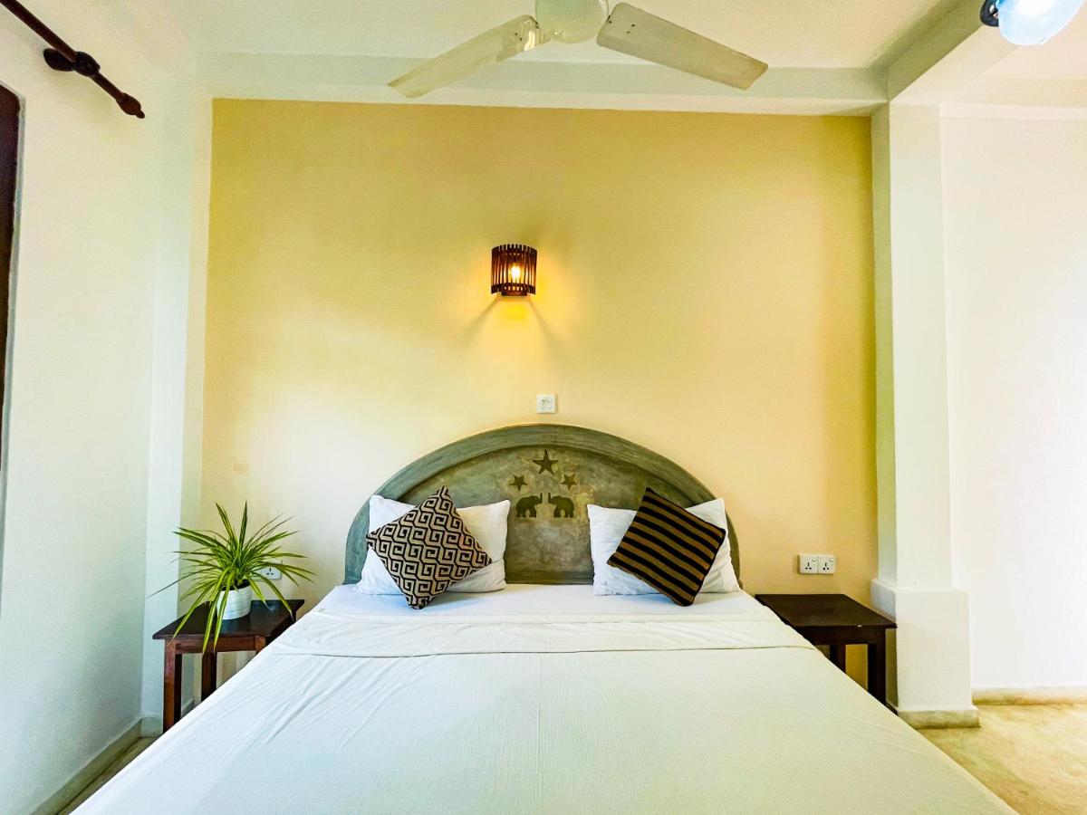 Tropicana Guesthouse Unawatuna 2*