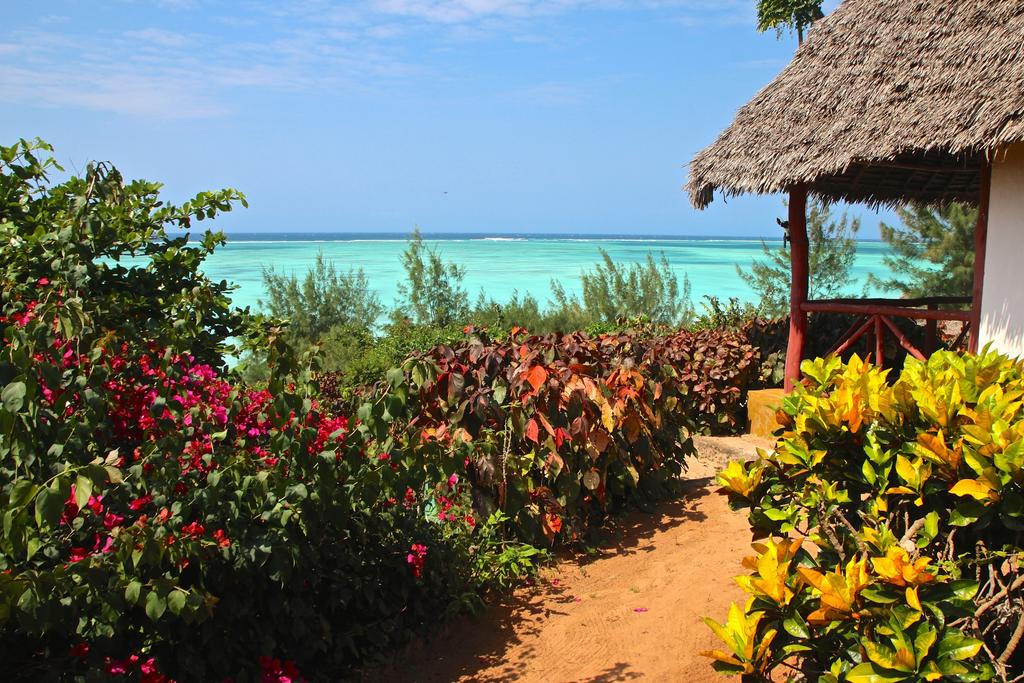Sazani Beach Lodge 3*