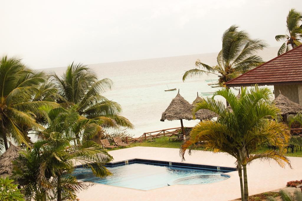 Swahili Beach Resort 3*