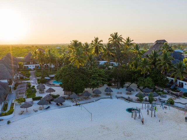 Paradise Beach Resort