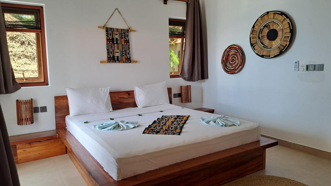 Aluna Beach Apartments 4*