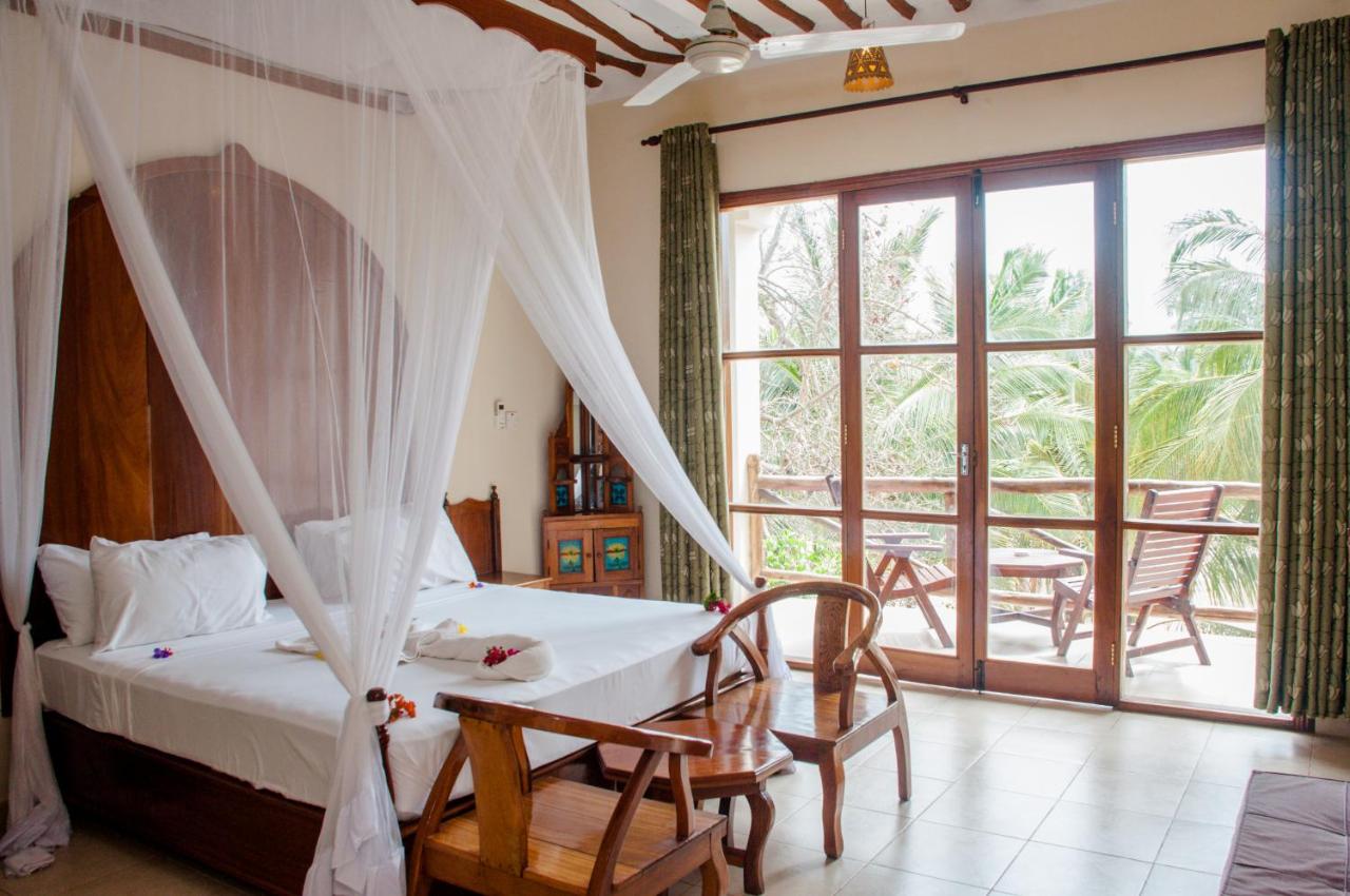Sunset Kendwa Beach Hotel 4*