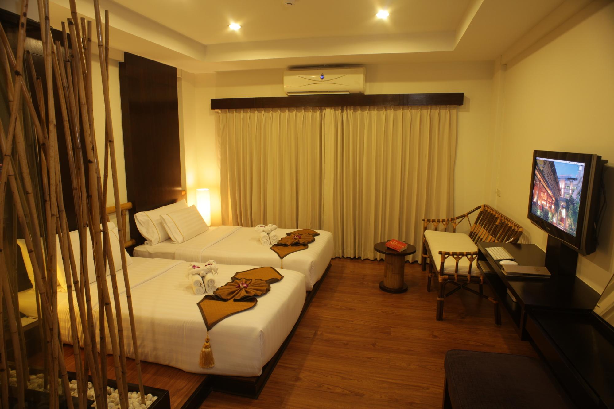 Bamboo House 3*