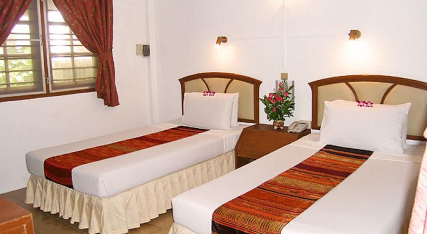 Golden Sand Inn 2*