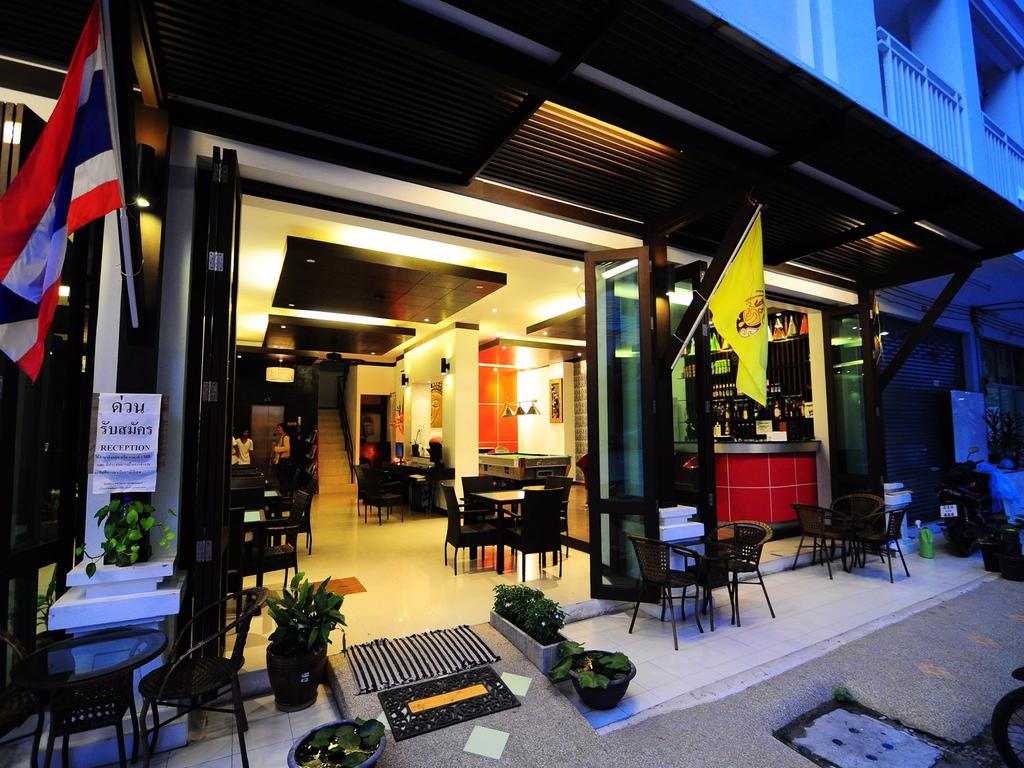 YK Patong Resort 3*