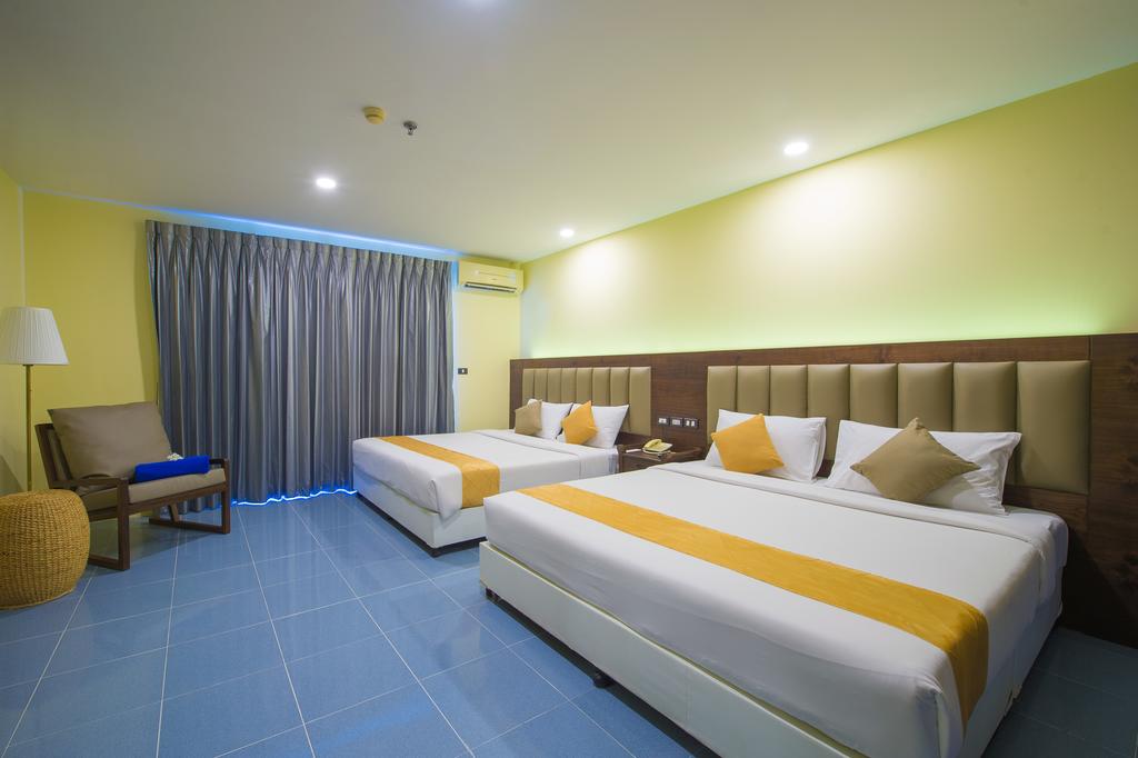 Chalong Beach Hotel & Spa 4*, фото 14
