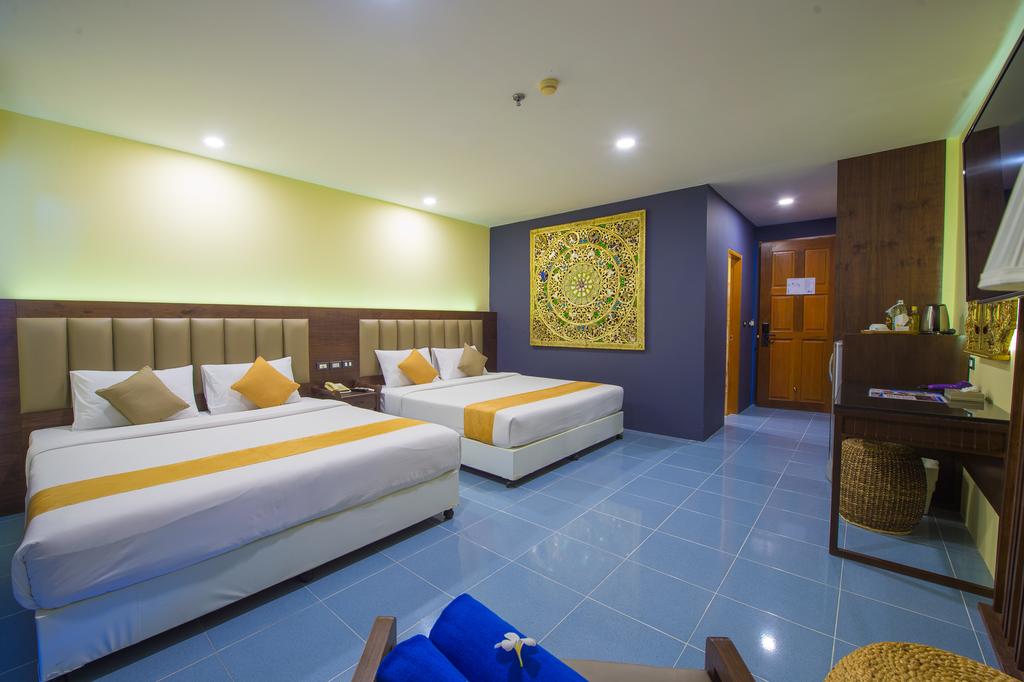 Chalong Beach Hotel & Spa 4*, фото 12