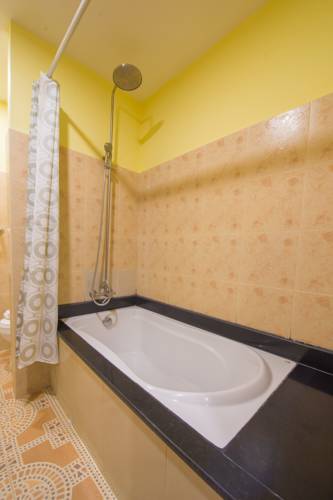 Chalong Beach Hotel & Spa 4*, фото 11