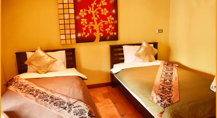 Hong Kong Gold Coast Hotel 4*