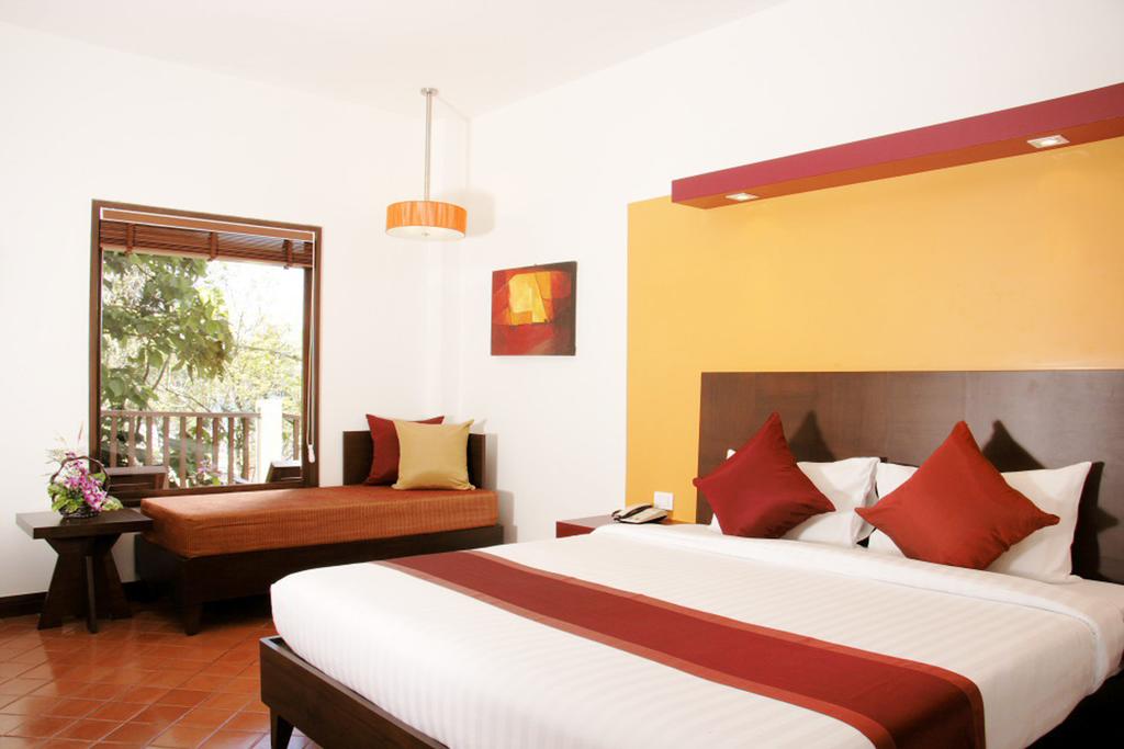 All Seasons Naiharn Phuket 3*, фото 10