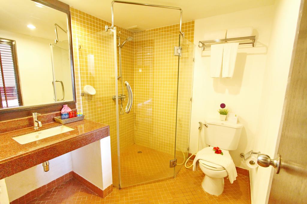 All Seasons Naiharn Phuket 3*, фото 15