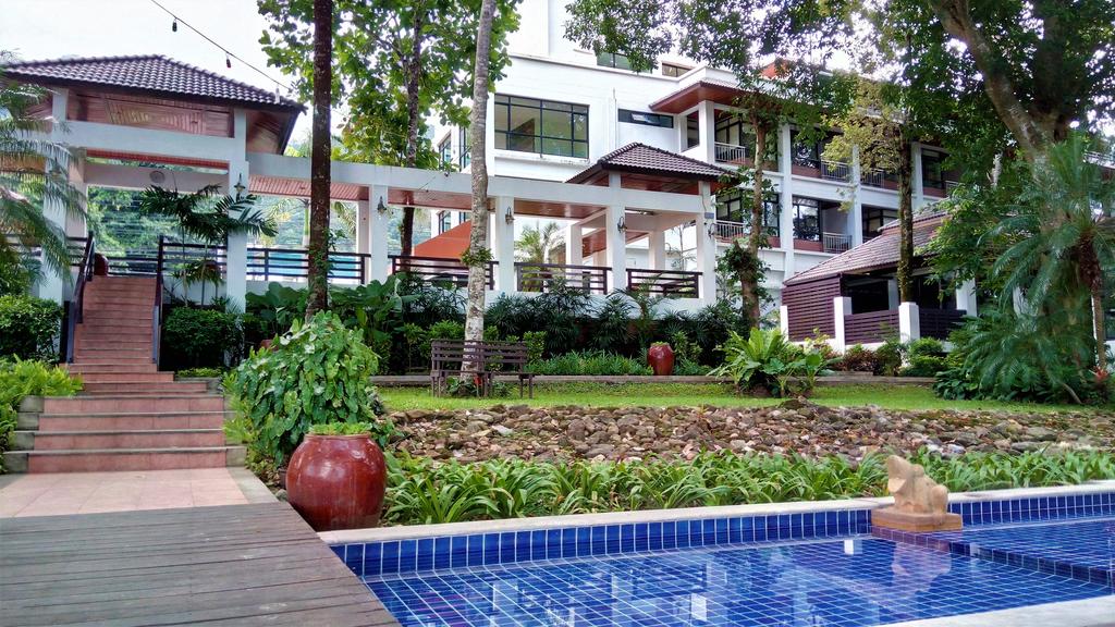 Chang Buri Resort & Spa 3*