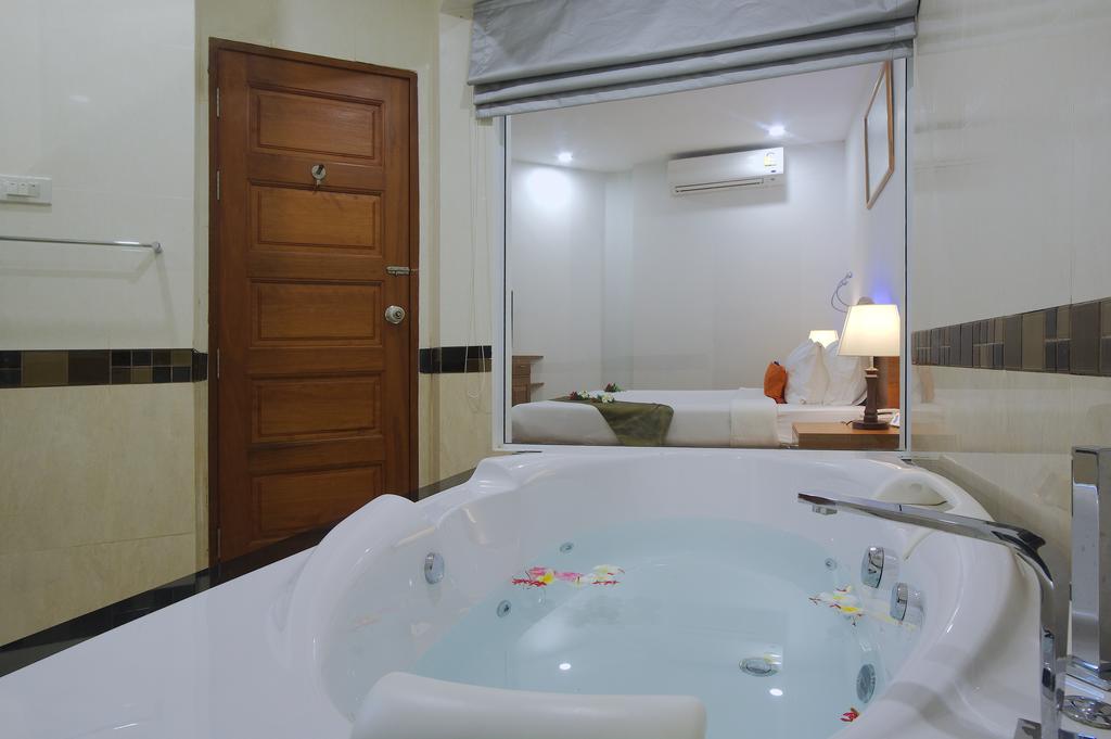 Aloha Resort 3*