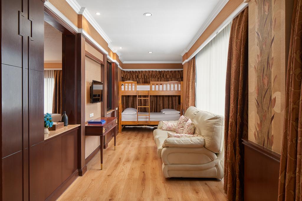 Floral Hotel Dolphin Circle Pattaya 4*