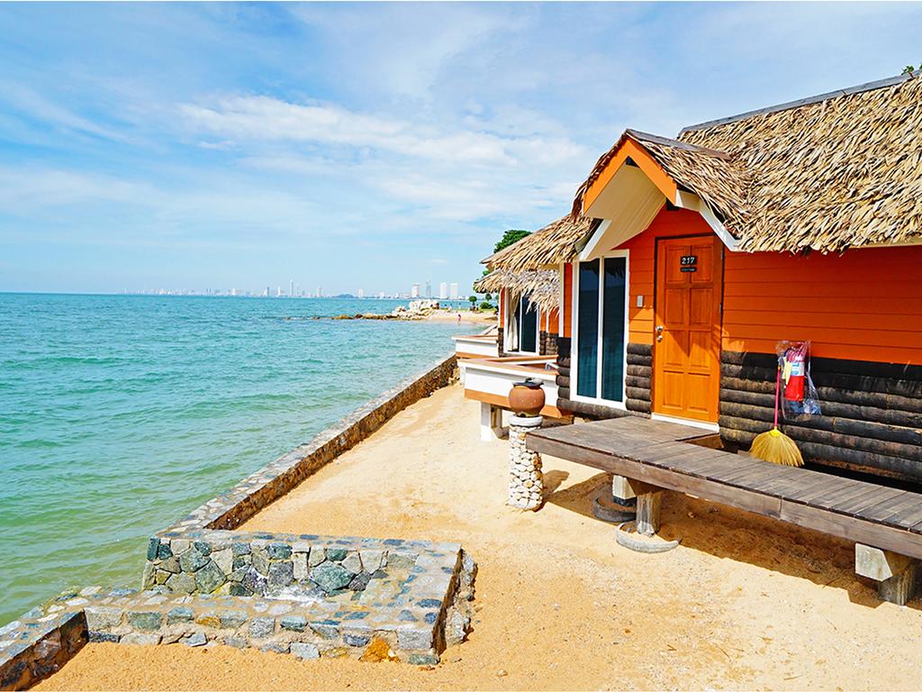 Sunset Village Beach Resort 3*