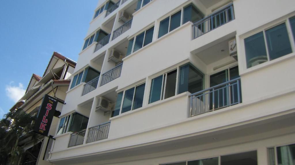 The Silk Hill Patong 3*