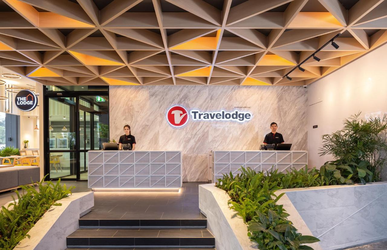 Travelodge Phuket Town 4*