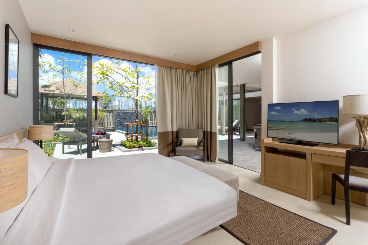 CasaBay Luxury Pool Villas 5*