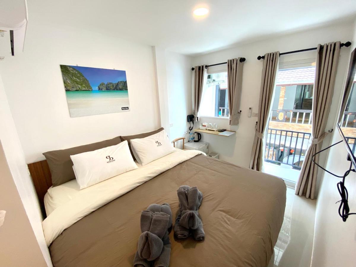 Patong Beach Hotel 4*