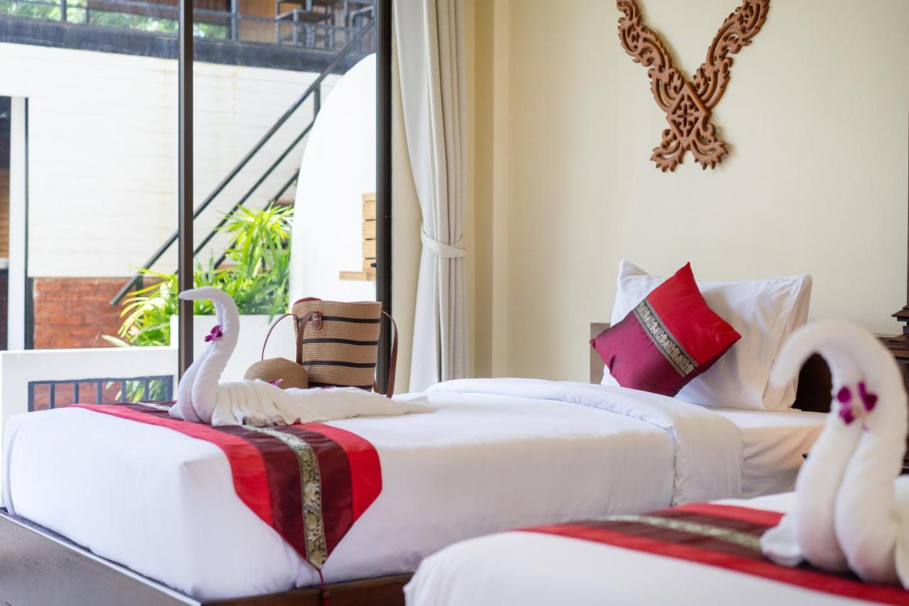 Jr Siam Kata Resort 3*