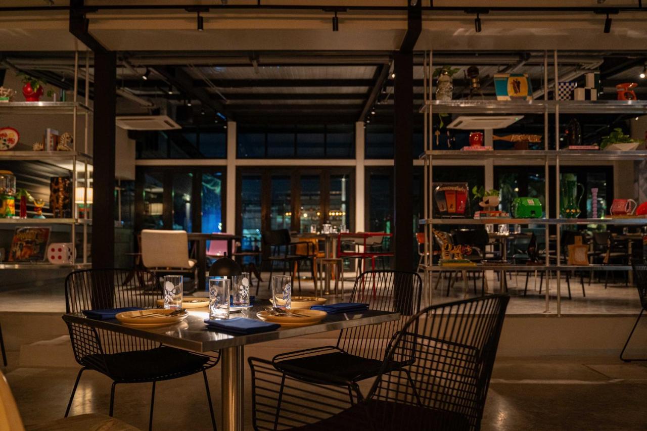 The StandardX, Bangkok Phra Arthit 4*, фото 11