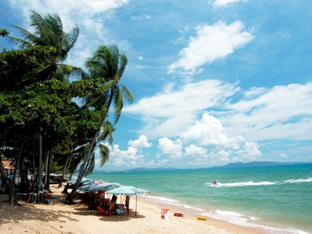 Sea Breeze Jomtien Resort