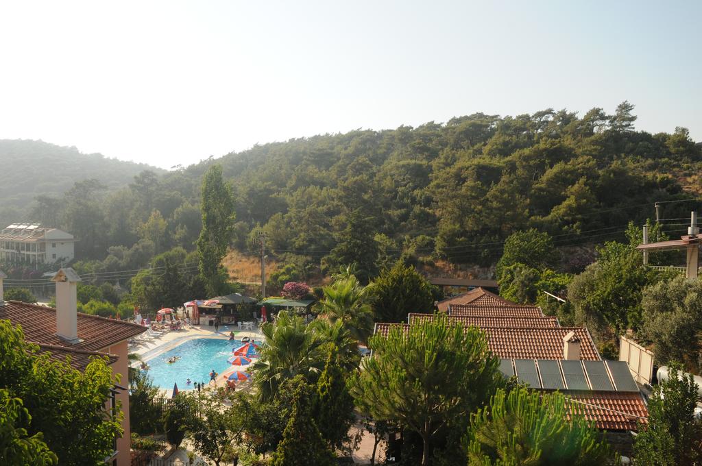 Pink Palace Hotel 3*