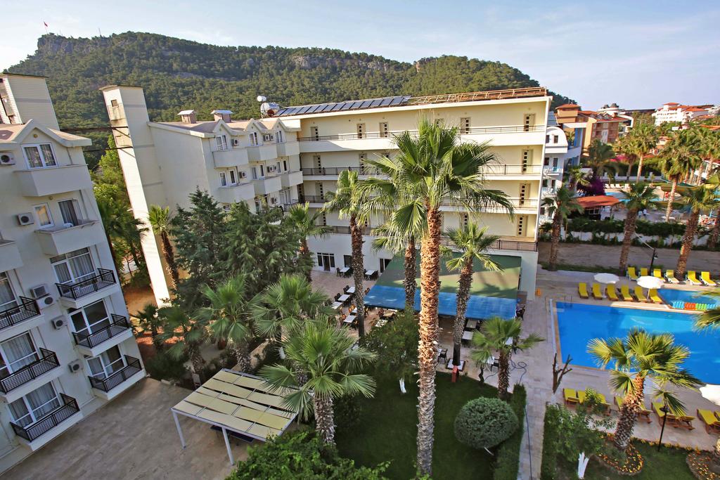 Malibu Resort 3*