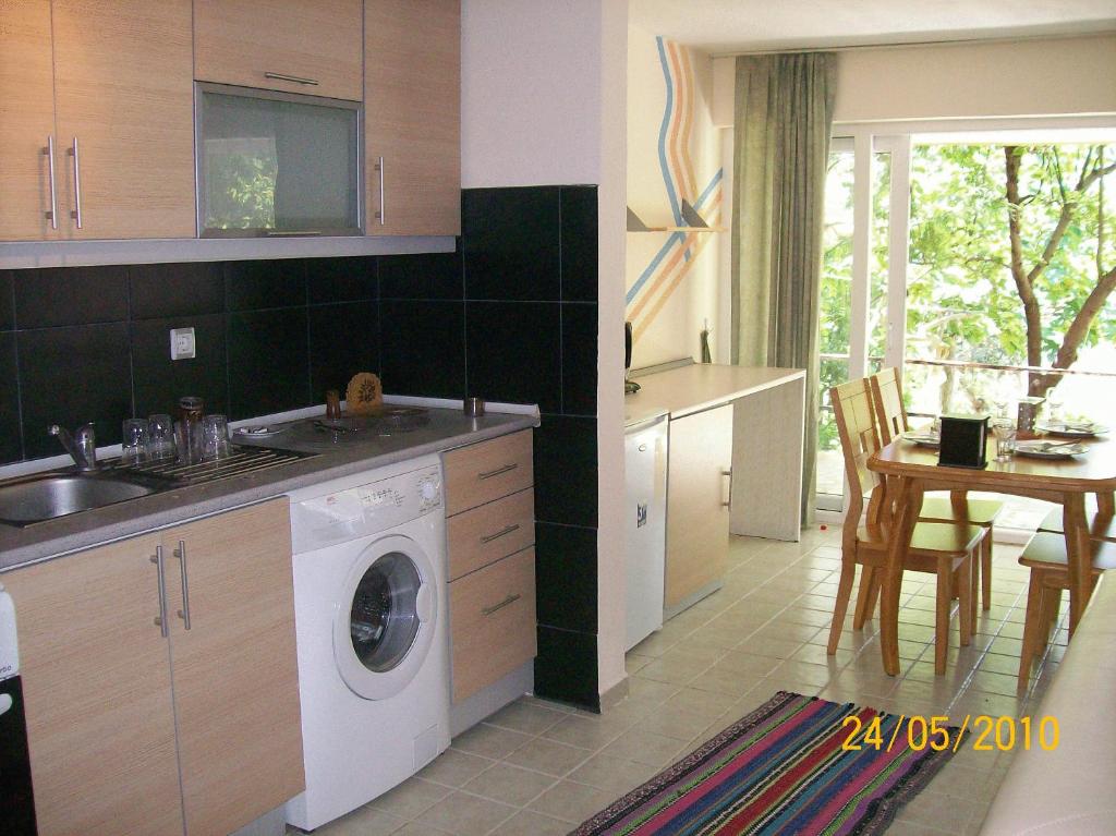 Asia Apart Hotel 3*