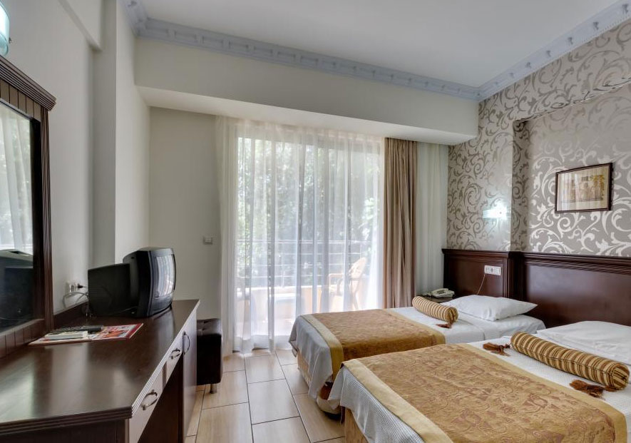 Grand Lukullus Hotel 4*