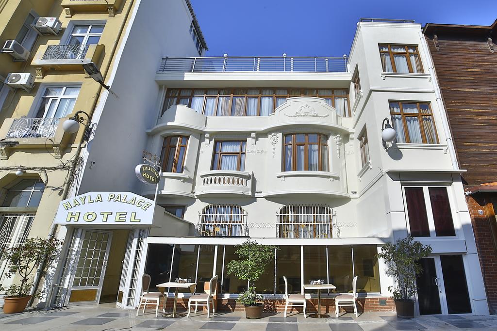 Nayla Palace 2*