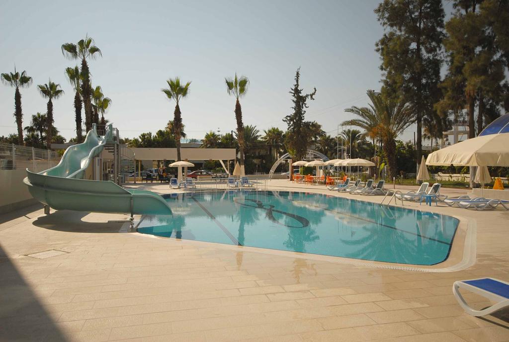 Infinity Beach Hotel 4*