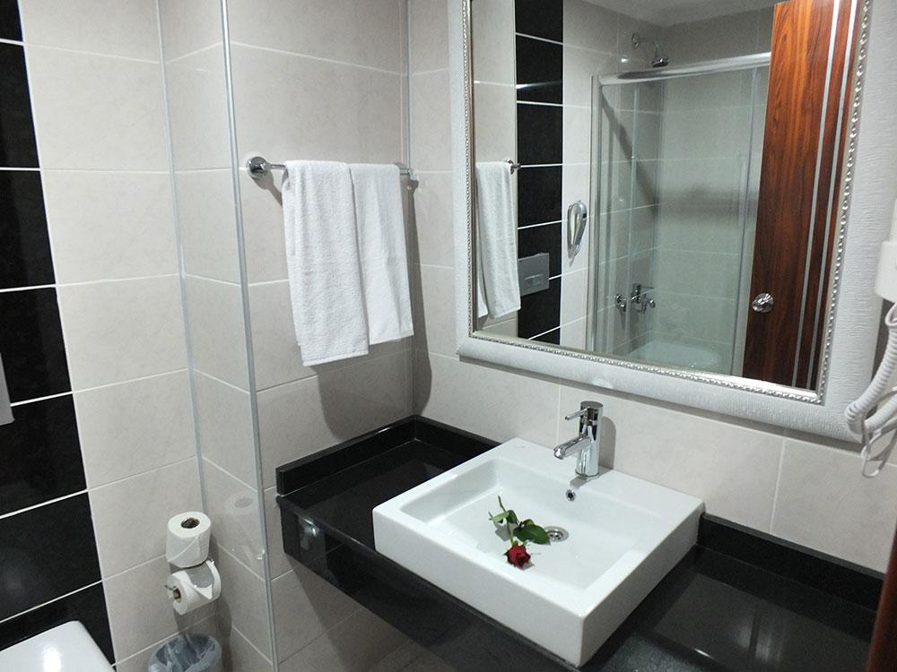 Throne Beach Resort & Spa 5*