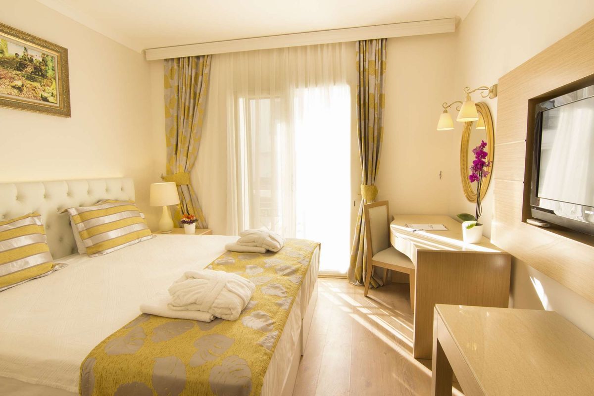 Ladonia Del Mare Hotel 4*